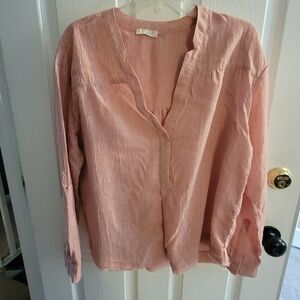 Women's Pink Button-Up Top